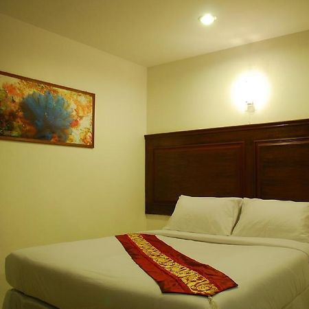 Patong Budget Rooms Extérieur photo