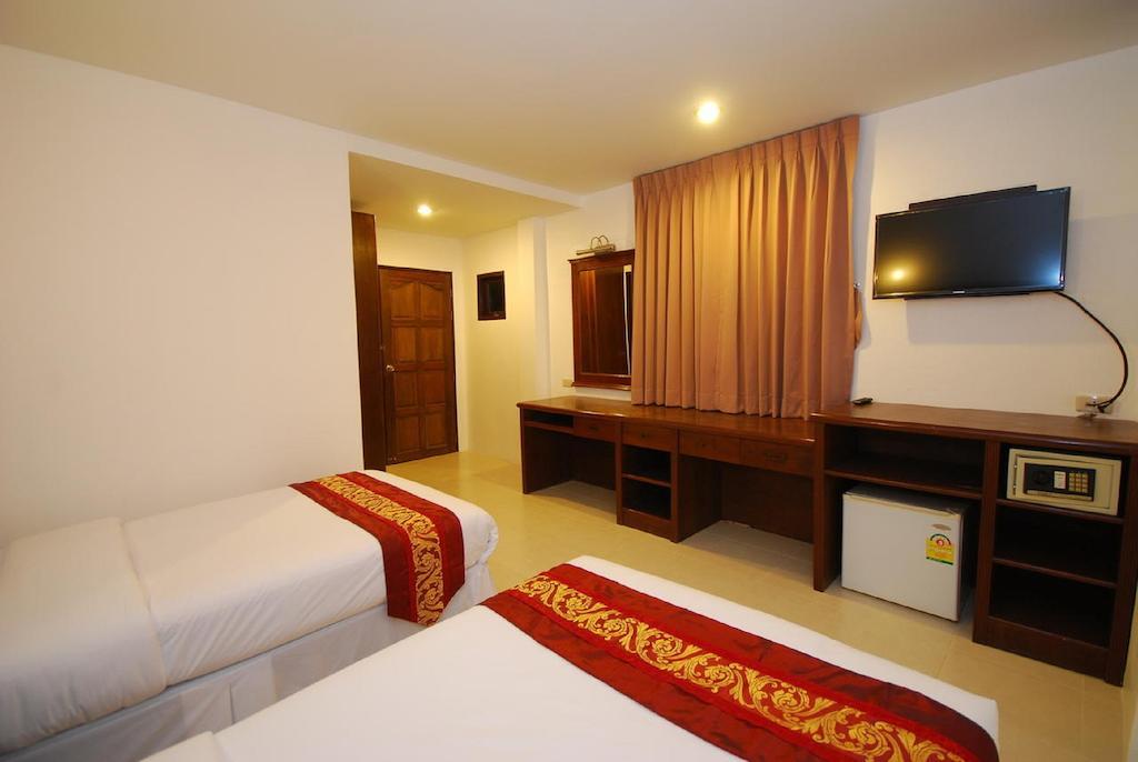 Patong Budget Rooms Extérieur photo