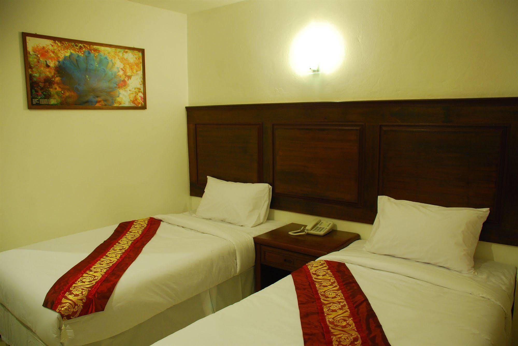 Patong Budget Rooms Extérieur photo